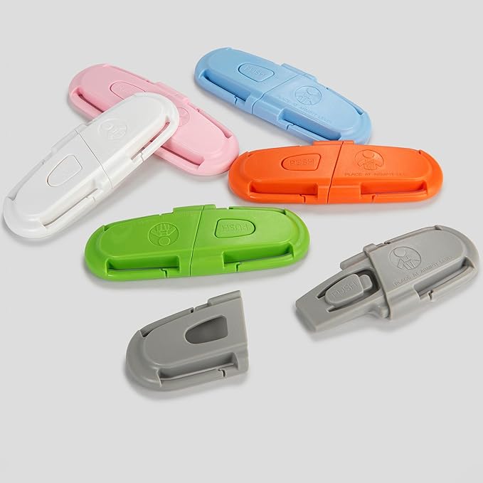 Universal Car Seat Chest Clip, Adjustable Harness Positioning Clip for Stroller and Booster Seat, Anti-Slip Shoulder Straps Holder Accessory for Parents (1 Pack, Orange&White)