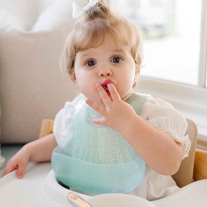 Magnetic Silicone Baby Bib – Waterproof, Dishwasher Safe, BPA Free Food-Grade, Feeding Bib for Infants and Toddlers