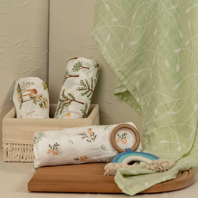 Muslin Swaddle Blankets for Newborn, 4 Pack Cotton Baby Blankets Neutral, Large 31.5 x 43.3 Breathable Soft Receiving Blanket, Essentials Swaddle Wrap Burping Clothes, Green Jungle Animal