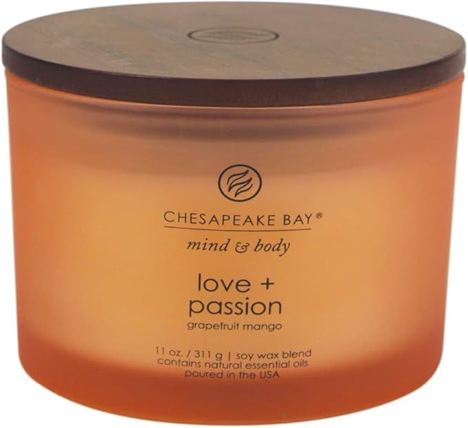 Chesapeake Bay Candle PT40255 Scented Candle Love + Passion (Grapefruit Mango) Coffee Table Orange Home Décor