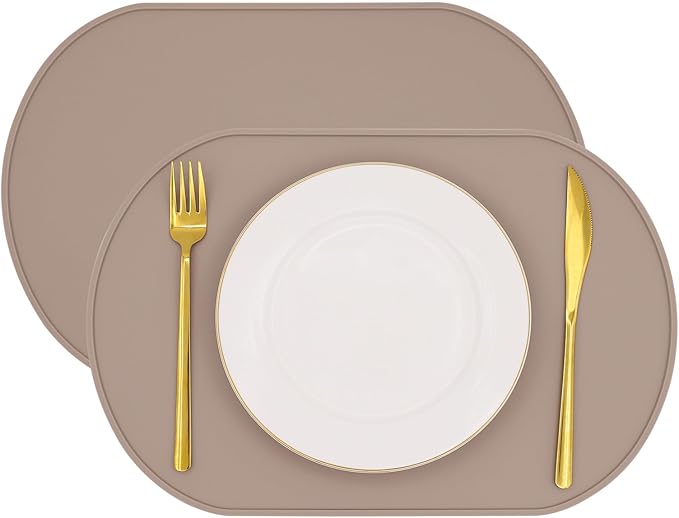 yuuzue Silicone Placemat Set of 2, Heat Resistant Placemats for Dinning Table, Reusable Portable Kids Baby Placemats, Waterproof Stain-Proof Toddler Food Mats, Easy to Clean Silicone Mat Oval Placemat