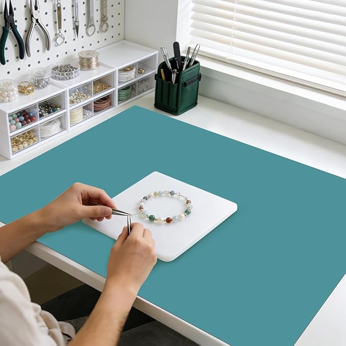 Extra Large Silicone Mat, 31.5x23.6 Inch Heat Resistant Mat for Kitchen Counter, Non Stick Silicone Baking Mat for Dough and Pastry, Thick Silicone Pad Countertop Protector, Dark Green
