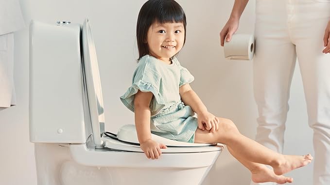 BabyBjörn Toilet Trainer - White/Black, 11.5x14x3.5 Inch (Pack of 1)