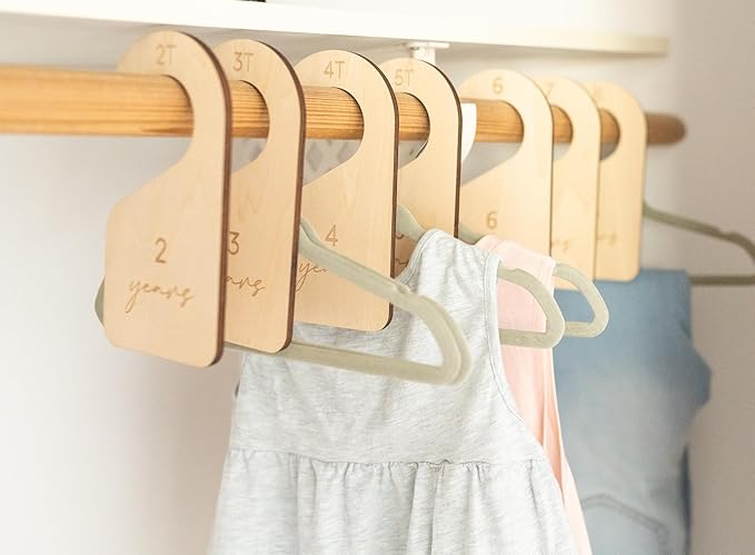 Heart and Home Designs Modern Double-Sided Toddler Closet Dividers, Child Closet Organizers – Set of 7 Durable Kids Closet Size Hangers