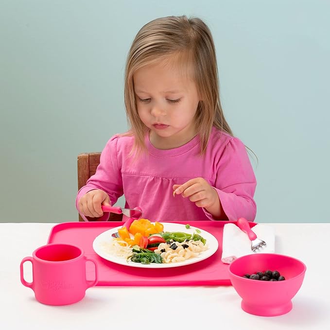 green sprouts Finger Food Platemat Spacious eating and craft area with raised edges contains messes Helps develop independent eating skills, Great for crafts, Made of silicone, Dishwasher safe