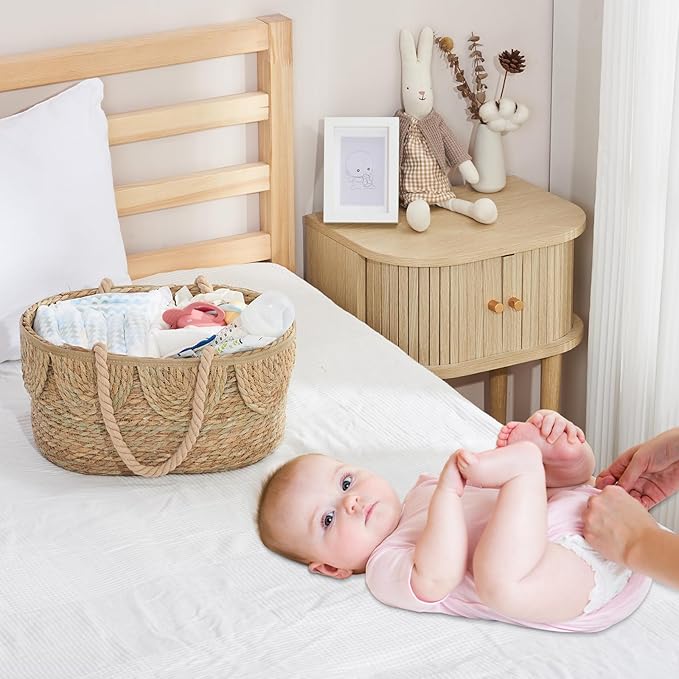 FairyHaus Diaper Caddy Organizer, Portable Natural Wicker Diaper Caddy with Rope Handles and Cotton Divider, Handwoven Seagrass Diaper Caddy Basket with Scalloped Edge for Nursery Picnic