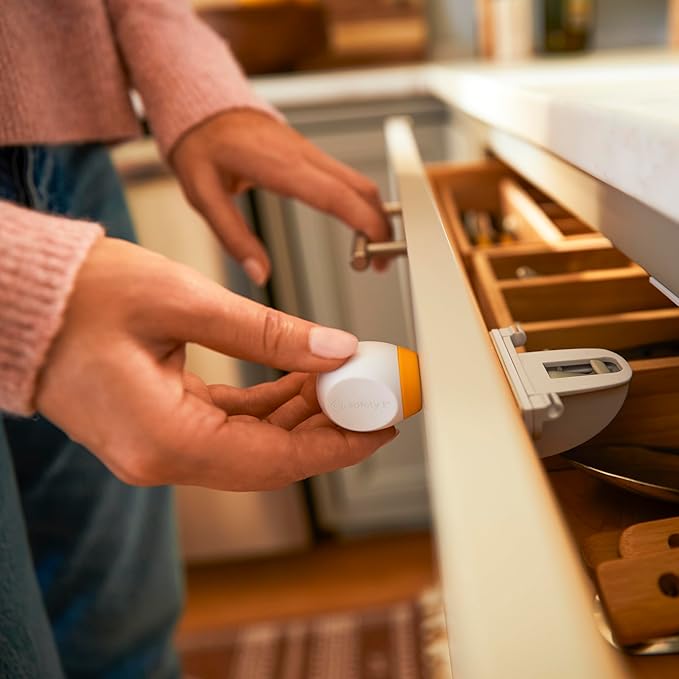 Safety 1st Adhesive Magnetic Cabinet Locks, Includes 2 Child Locks for Cabinets & Drawers, 1 Key, White