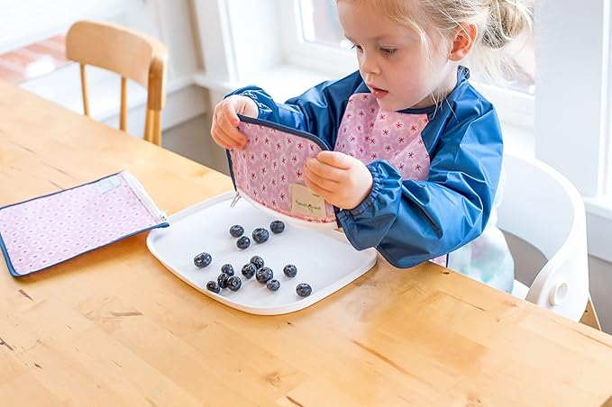 Green Sprouts Mini Platemat | Silicone Helps Avoid Harmful Chemicals | Contoured Design fits Most high Chairs, Helps Toddler Develop Independent Eating Skills, Heat-Resistant, Dishwasher Safe