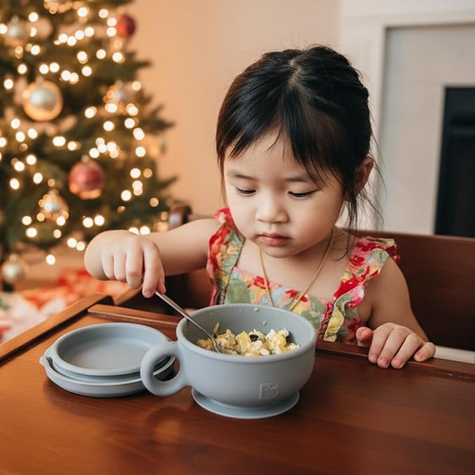 TalkTools Itsy Bowl with Locking Lid - Platinum grade silicone with Volume Lines, Curved Walls for Easy Scooping - for Babies, Toddlers, Children, and Elderly - Snack Cup Lid Accessory (Cloud)