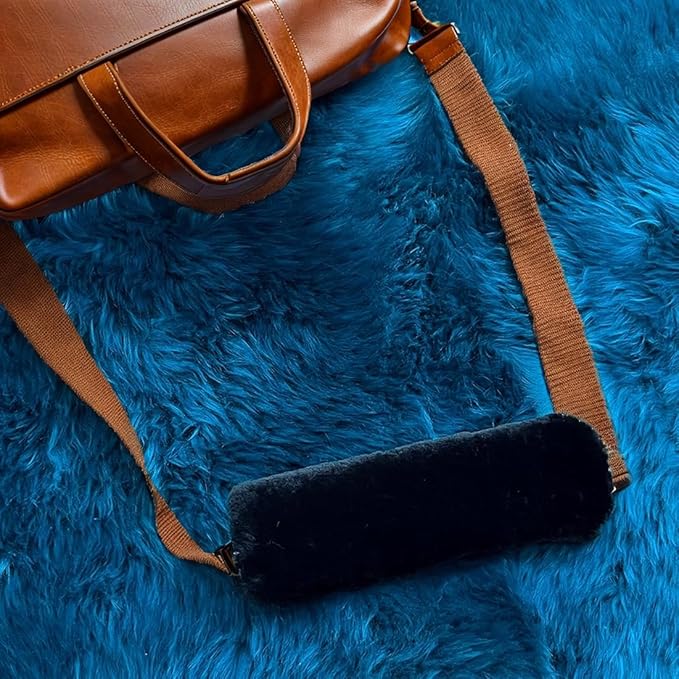 Fluffy Fuzzy Genuine Sheepskin Car Seat Belt Cover Pad, Seatbelt Cushin for Soft Auto Lambswool Shoulder Strap Cushion Adults (1, Black)