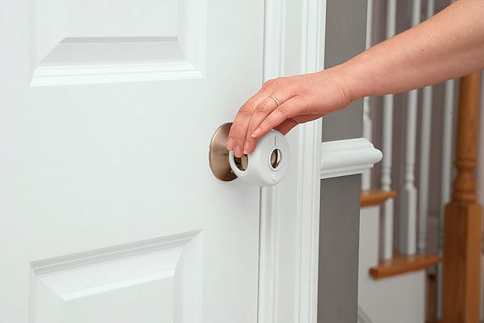 Safety 1st Parent Grip Door Knob Covers, White, One Size,4 Count (Pack of 1) (HS3260600), Packaging may vary