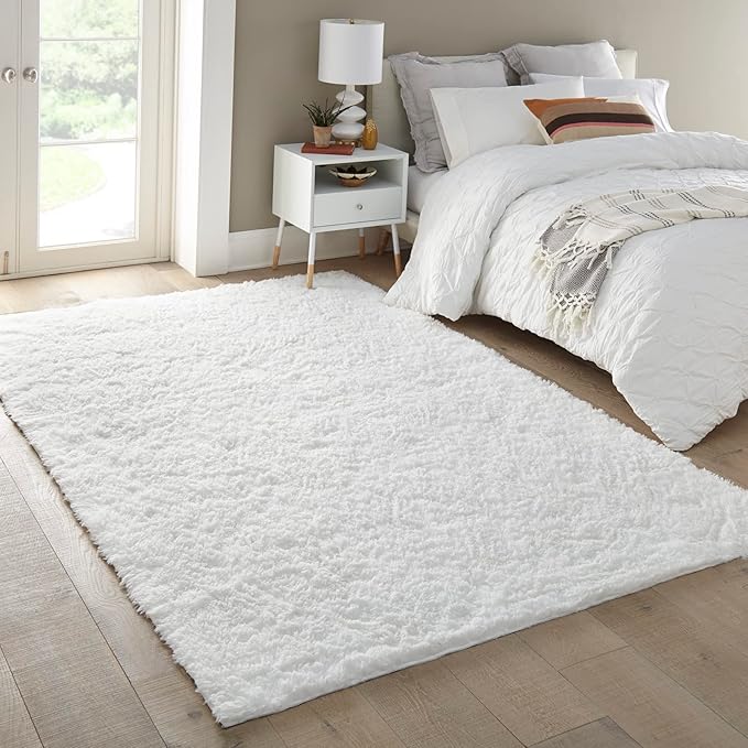 Ophanie 6x9ft White Rug