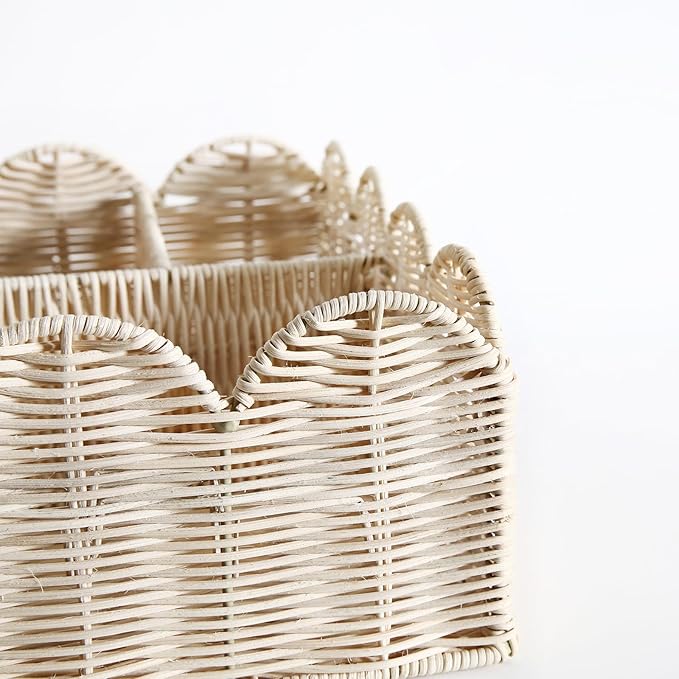 Rattan Divided Scalloped Basket,Wicker Diaper Caddy Scalloped Baske,Woven Natural Basket with 4 Dividers,Suitable for Baby Rooms, Bathrooms, Bedrooms (Rattan)