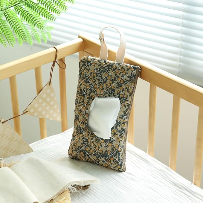 Quilted Baby Diaper and Wipes Pouch Portable Mommy Bag for Stroller Reusable Wipes Pouch with Lanyard for Casual Travel (Beige+Green)