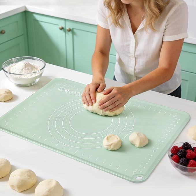 Silicone Pastry Mat, Non Slip Dough Mat with Measurements and Raised Edges, Food Grade Silicone Countertop Baking Mat for Rolling Dough, Kneading Bread, Cookies, Pizza, Pie Crust