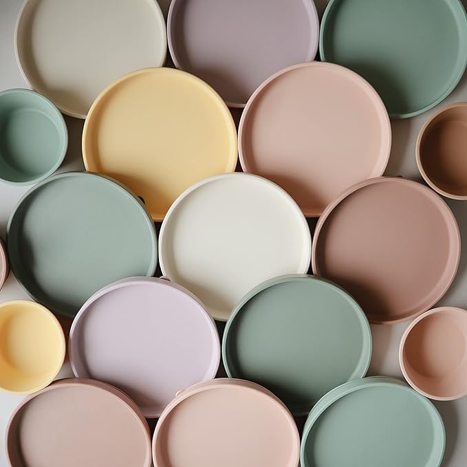 mushie Classic Silicone Suction Plate | BPA-Free Non-Slip Design (Daffodil)