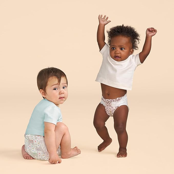 The Honest Company Comfort Dry Disposable Diapers for Sensitive Skin, Hypoallergenic, Wild Thang + All The Alpacas, Super Club Box Size 4 (22–37 lbs) 104 Count
