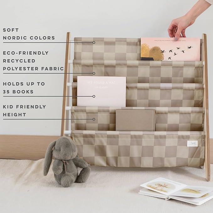 3 Sprouts Recycled Fabric Kids Bookshelf – 4-Tier Sling Book Rack Organizer - Nursery Room Playroom Classroom Wooden Book Shelves - Kid Bookcase Wood Storage Shelf for Toddler Age 3+ - Checkered Beige