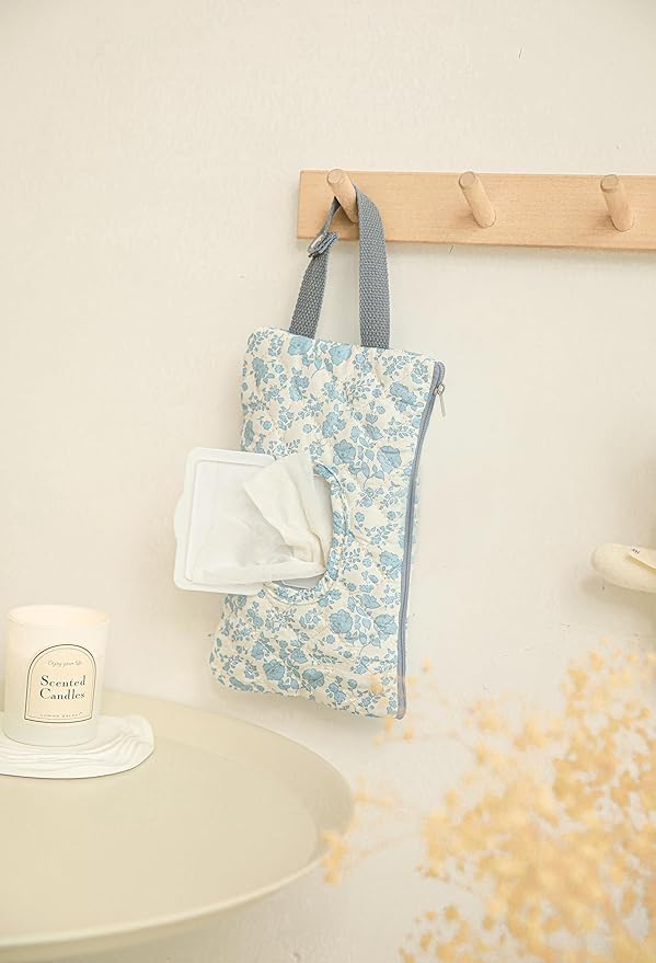 Quilted Baby Wipe Holder Quilted Wipe Pouch Portable Hanging Floral Wet Wipes Bag for Car, Stroller (Blue 4)