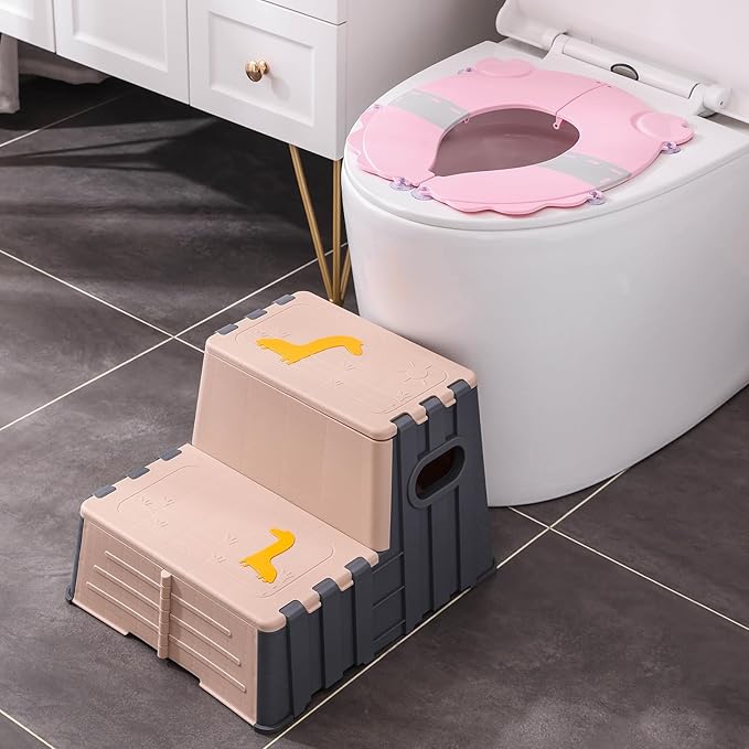 Portable Potty Training Seat，Upgraded Non-Slip-Anti pinch buttocks, One-handed Removal Folding Travel Potty Seat for Toddlers & Kids, 6 suction cups firmly adhere, Fits All Shape Toilets(Pink)
