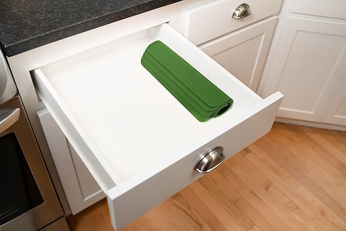 GASARÉ, Placemats Set of 4, Silicone Placemats, Table Mats, Non-Slip, Easy to Clean, Heat Resistant, Flexible, 20% Thicker, 16 x 12 inches x 1.1mm, Green