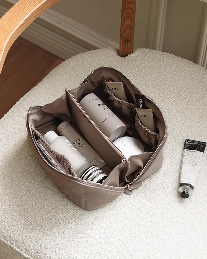 EACHY Travel Makeup Bag, Large Capacity Cosmetic Bag for Women, Waterproof PU Leather, Flat Open Portable Toiletry Bag for Skincare, Brushes & Travel Essentials