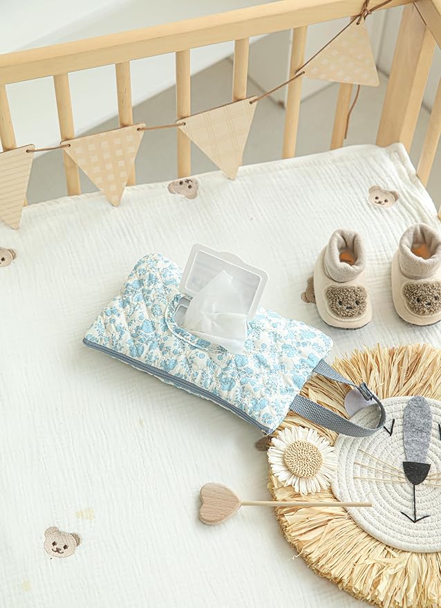Quilted Baby Wipe Holder Quilted Wipe Pouch Portable Hanging Floral Wet Wipes Bag for Car, Stroller (Blue 4)