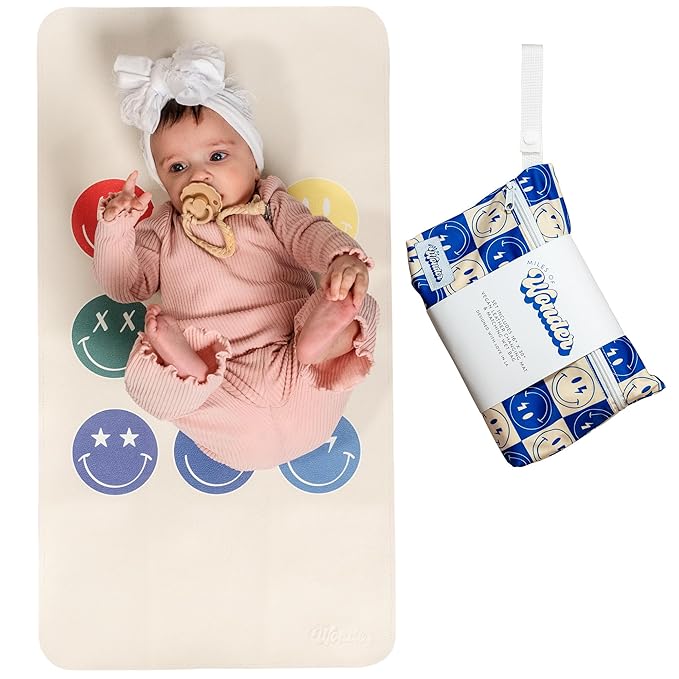 Portable Changing Mat with Reusable Waterproof Wet Bag,(16 x 30 Inches) Baby Changing Mat, Non-Toxic Changing Pad Portable Folds and Wipes Clean, Baby Changing Pad Travel (Smiley Face)