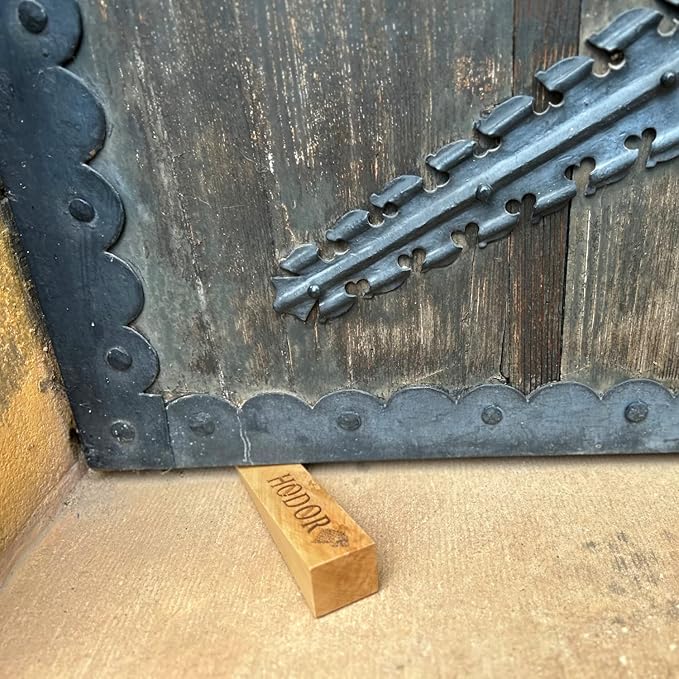 Hodor Door Stopper XL Natural Beech Wood Anti Slip Rubber Wedge GoT with Stark Sign - Bigger Than Ever