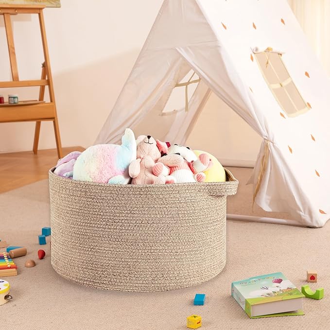 OIAHOMY 90L Blanket Basket for Living Room, Large Basket 23" x 23" x 13" with Handle, Laundry Hamper for Blankets, Pillows, Toy Storage for Kids, Dogs - Brown