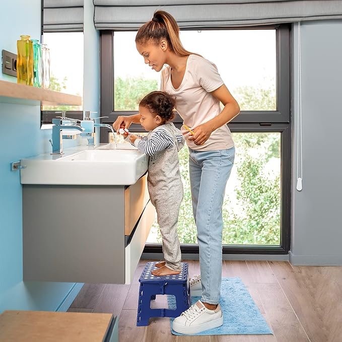 Korpai 9" Folding Step Stool for Adults and Kids Holds Up to 300 lbs,Non-Slip Folding Stools with Portable Handle, Compact Plastic Foldable Step Stool for Bathroom,Bedroom, Kitchen,Royal Blue,1PC