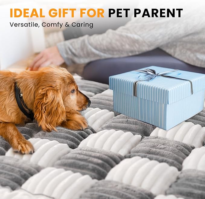 Backseat Dog Bed Mat for Car, Non-Slip Dog Bed for Car Back Seat, Soft & Cozy Dogs Blanket, Washable Travel Pet Mat Seat Protector for Cars, SUVs, Trucks (Grey/White, 59"L x 27.5"W x 1.5"Th)