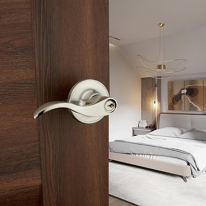 1 Pack of HENYIN Wave Lever Keyed Entry Door Lock/Door Knob Hardware Handle and Closet Lockset, Silver Color, with Key,Left Hand(805SN-L)
