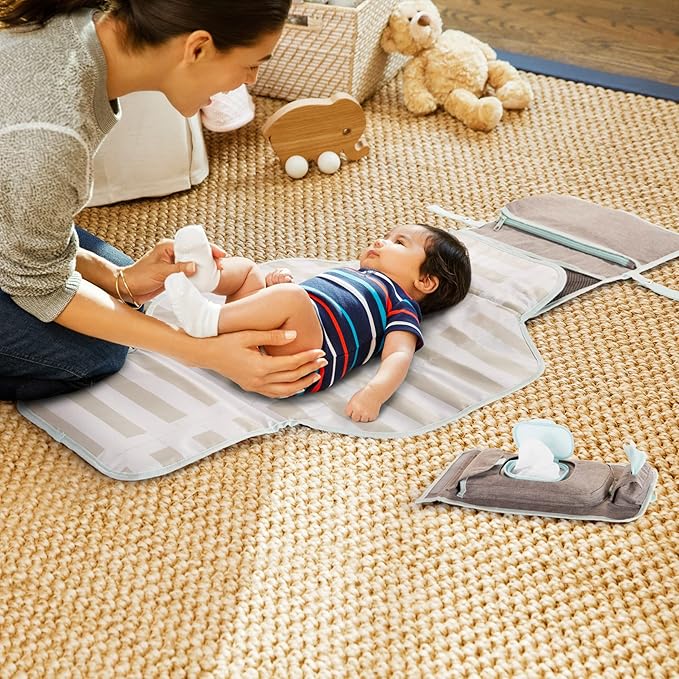 Munchkin Portable Changing Pad – Lightweight and Compact Baby Diaper Changing Mat with Silver-Ion Technology, Includes 12 Diaper Disposal Bags, Grey