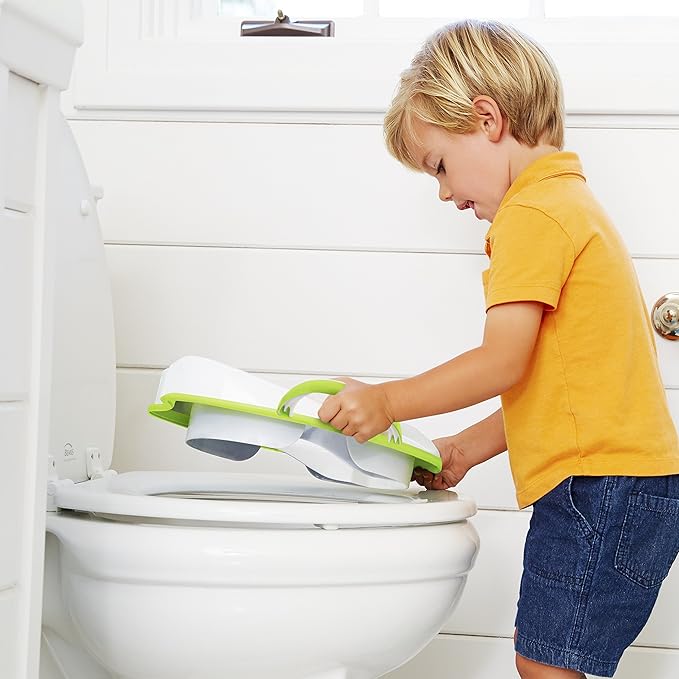 Munchkin® Sturdy™ Potty Training Seat, Green & Extend™ Faucet Extender, 2 Count (Pack of 1)