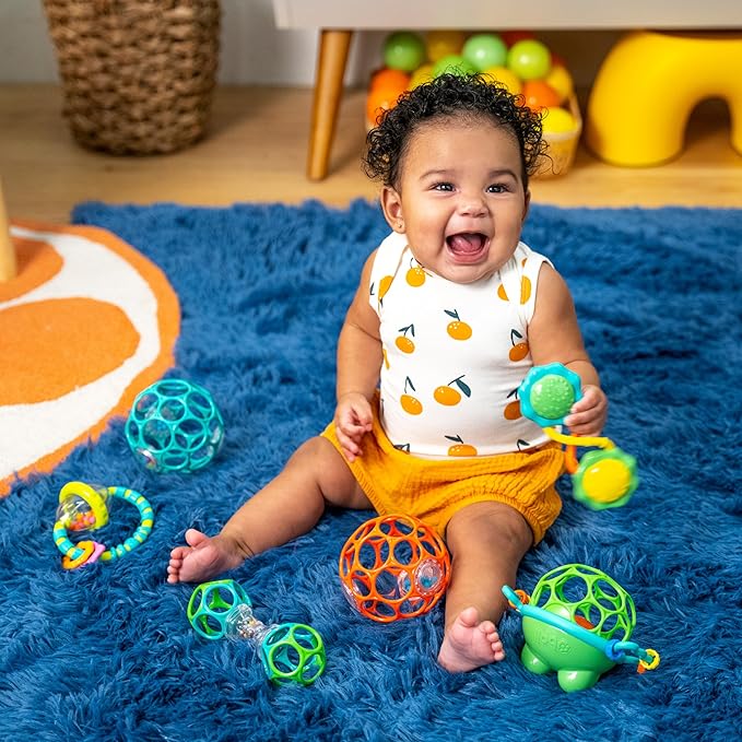 Bright Starts Little Shakers 6pc Gift Set, Easy-Grasp Oball Technology, Baby Rattles, Balls and Teethers, On-The-Go Toys, Lightweight, Unisex, Newborn+