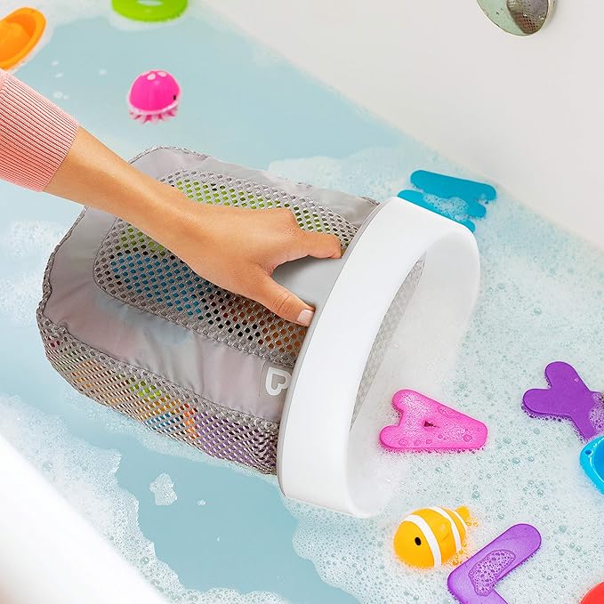 Munchkin Soft Spot Baby Bath Mat for Tub and Super Scoop Hanging Bath Toy Storage with Quick Drying Mesh, Grey